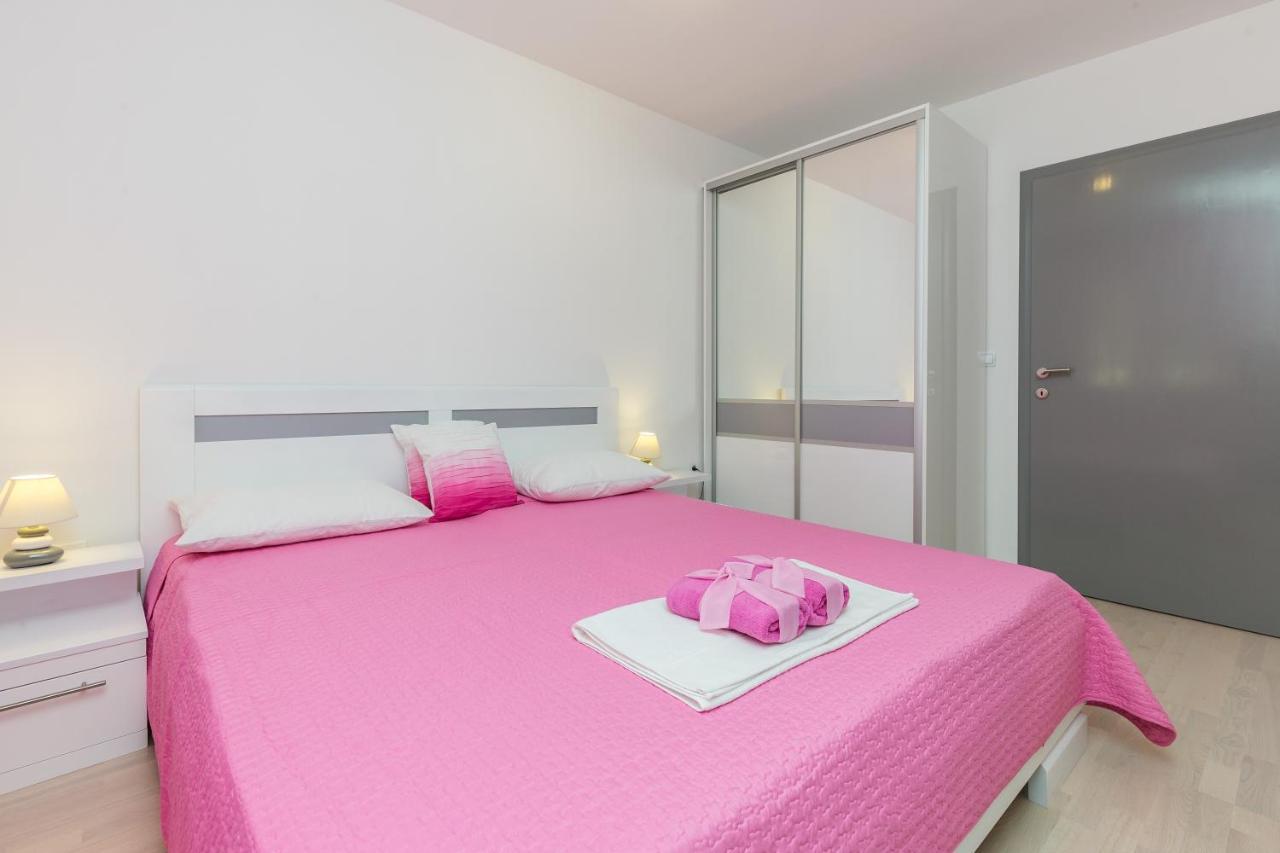 Apartments Villa Enzian Млини Екстер'єр фото