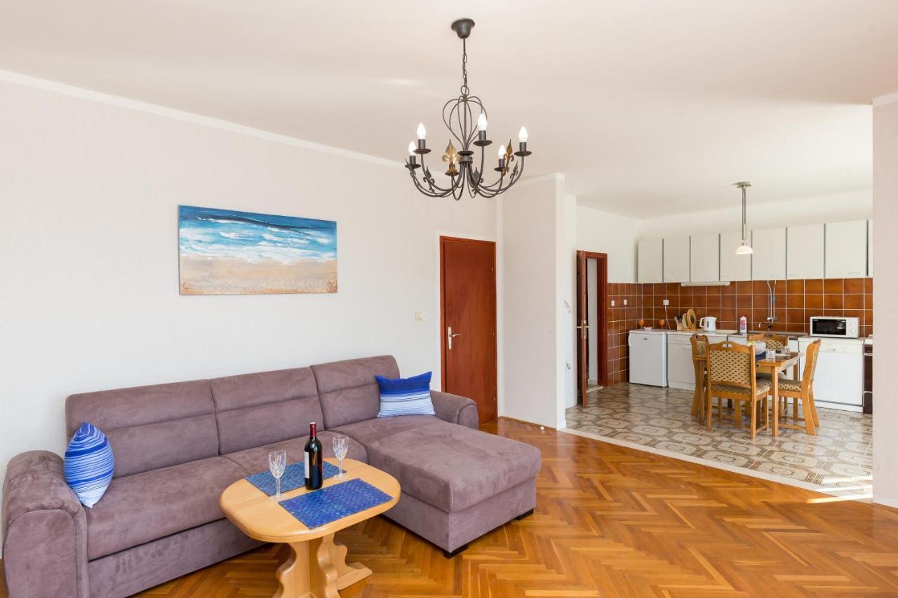 Apartments Villa Enzian Млини Екстер'єр фото